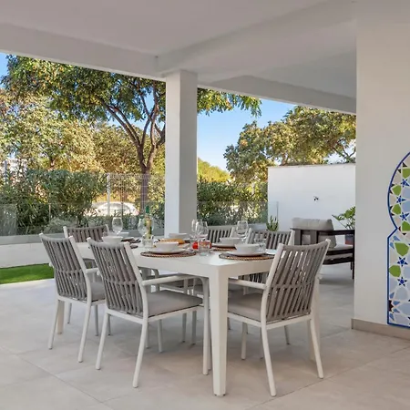 Luxury 3br Garden