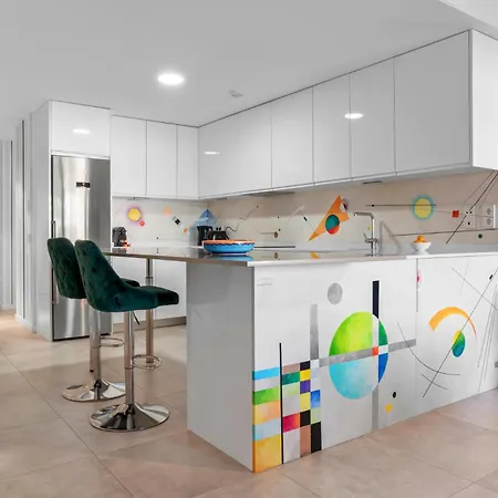 Luxury 3br Garden Appartamento *